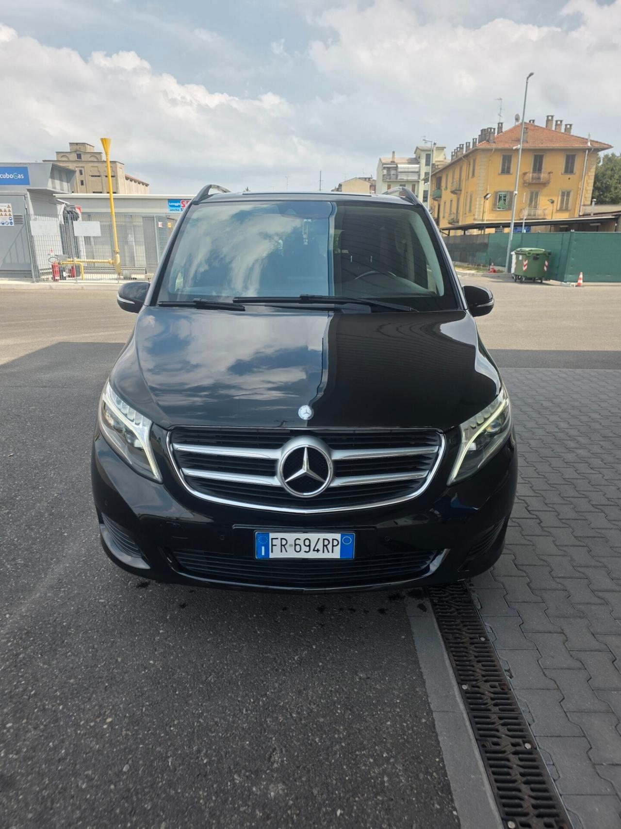 Mercedes-Benz Classe V 250 d in versione Extralonq