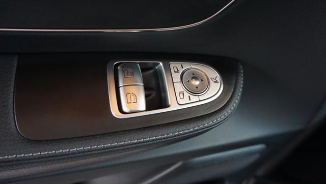 MERCEDES-BENZ V 300 d Automatic 4Matic Premium Extralong