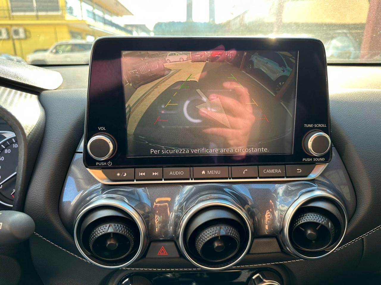 Nissan Juke 1.0 DIG-T 114 CV N-Connecta