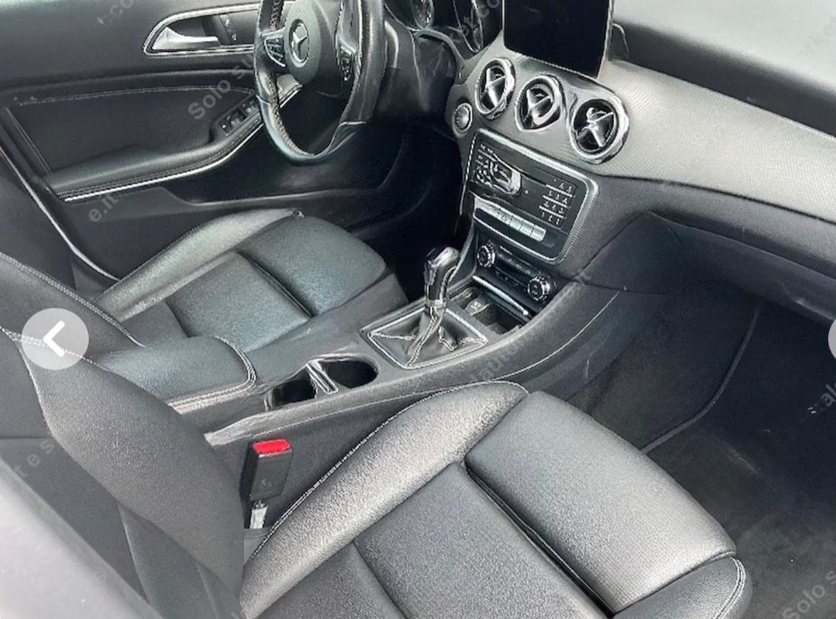 Mercedes-benz GLA 180 d Sport (manuale)