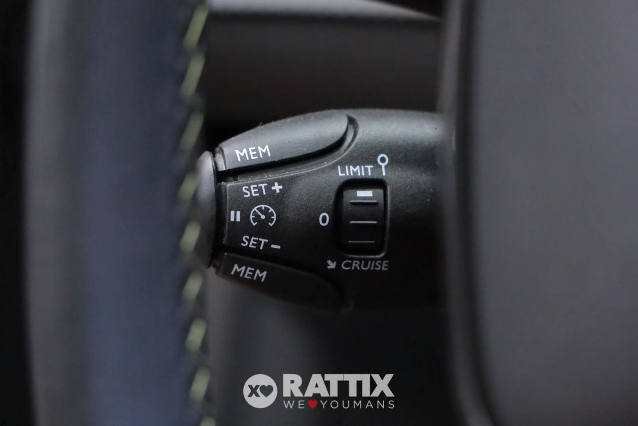 Peugeot 208 1.2 Puretech 100CV GT