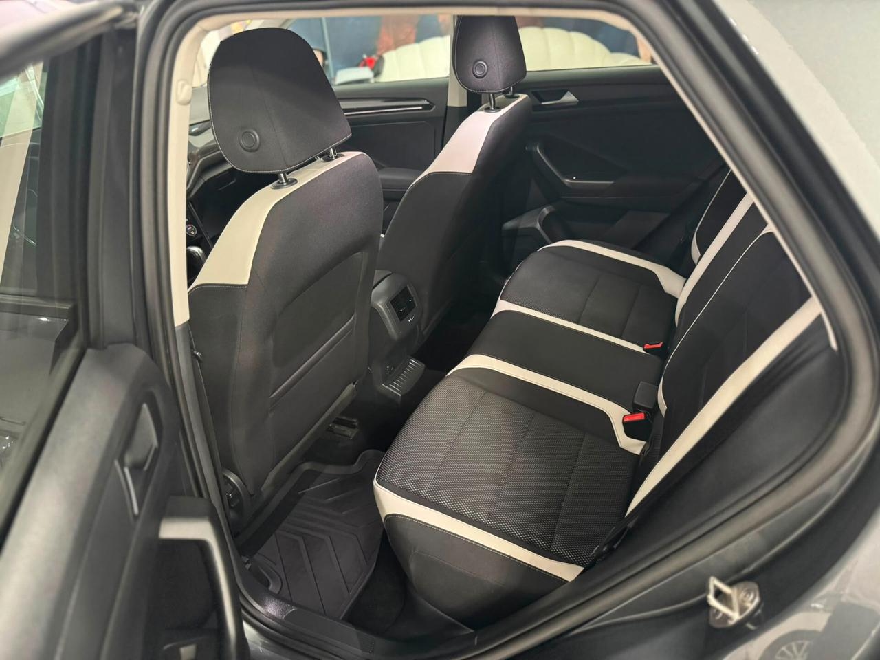 Volkswagen T-Roc 2.0 TDI SCR 4MOTION Advanced BlueMotion Technology