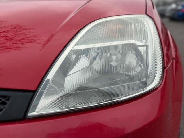 Ford Fiesta 1.2 16V 5p. euro 4 ok neopatentati