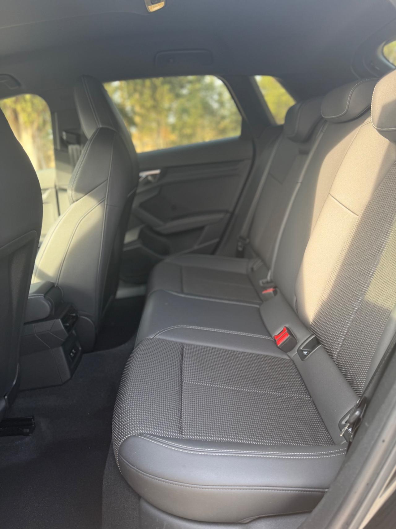 Audi A3 SPB 35 TDI S line edition IDENTITY BLACK