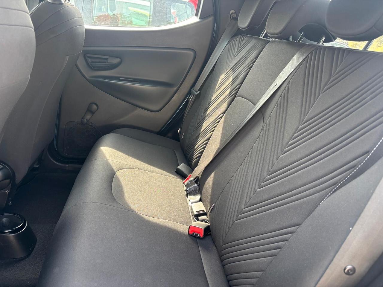 Lancia Ypsilon GOLD 1.0 HYBRID 5 porte - 2023