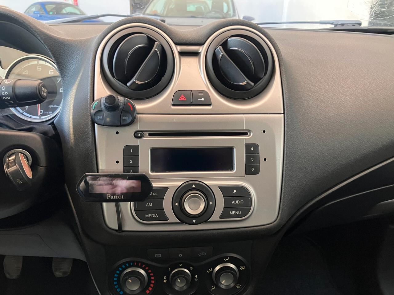 Alfa Romeo MiTo 1.4 Distinctive NEOPATENTATI