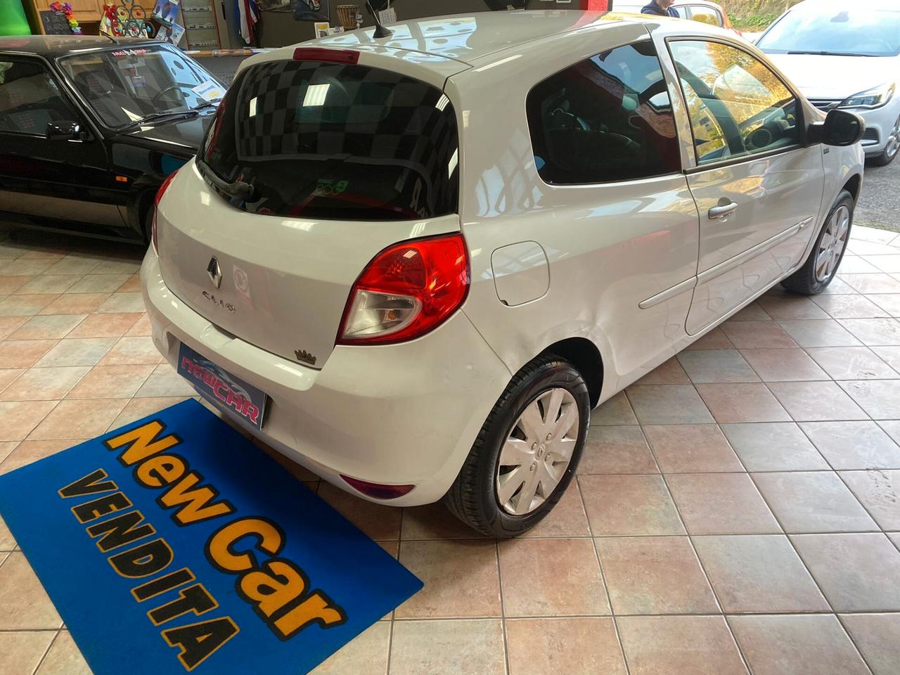 Renault Clio 1.2 16V 3 porte Yahoo!