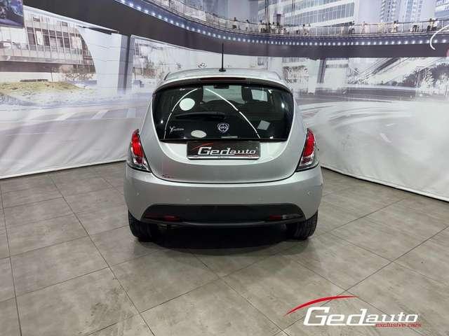 Lancia Ypsilon 1.2 69 CV 5 porte GPL Ecochic Elefantino Blu