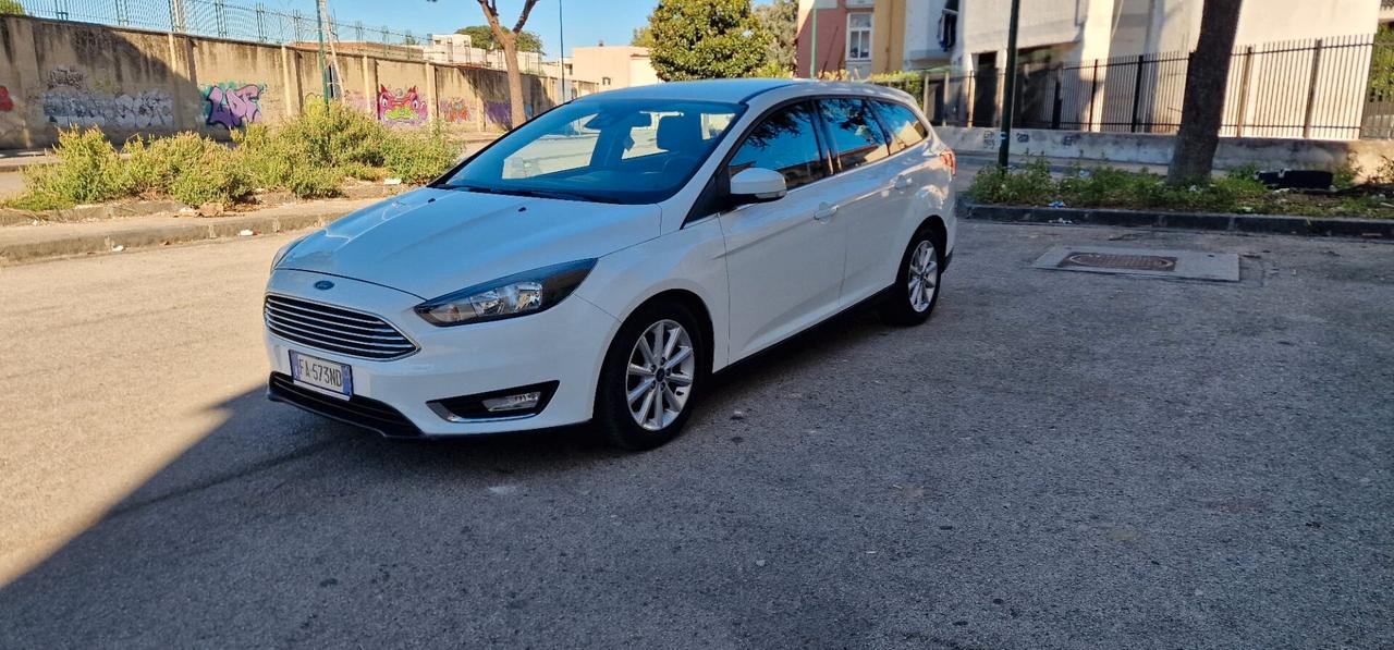 Ford Focus 1.5 TDCi 120 CV Start&Stop Powershift SW Titanium