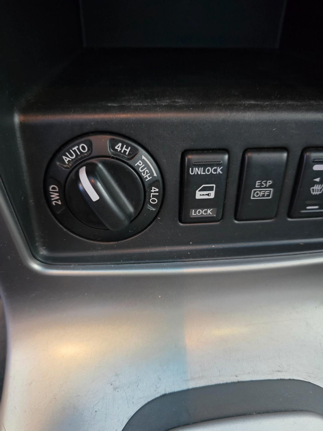Nissan Pathfinder 2.5 dCi LE