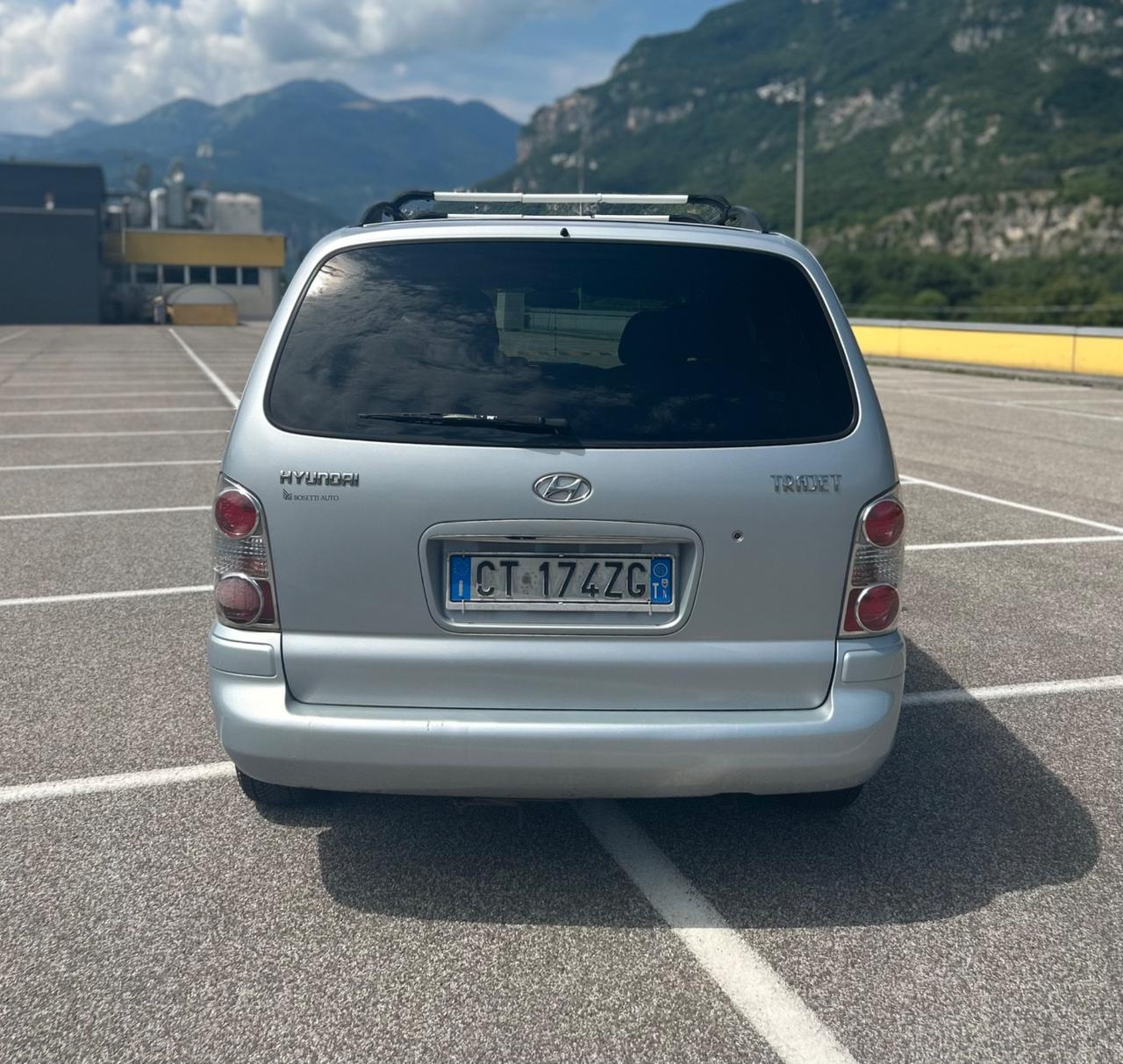 Hyundai Trajet 2.0 CRDi TD Dynamic 7 Posti