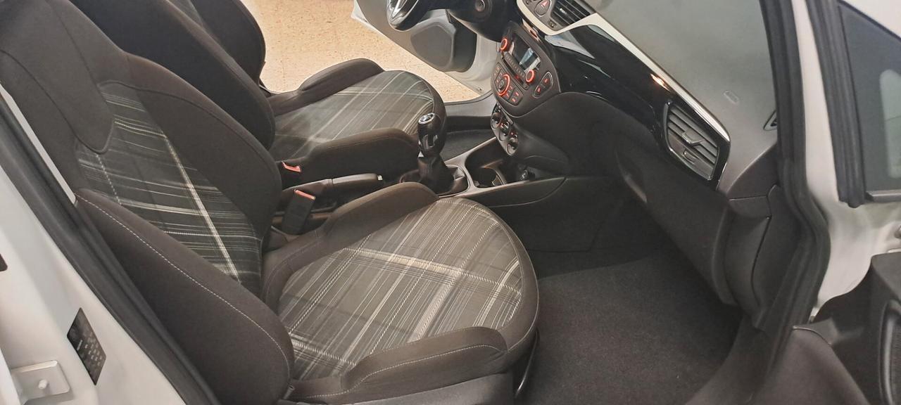 Opel Corsa 1.2 5 porte b-Color