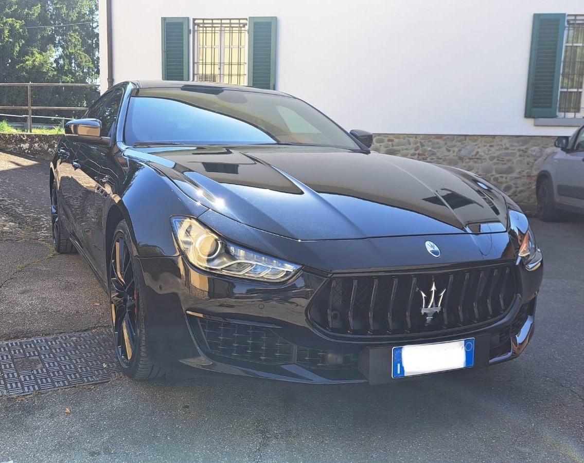 Maserati Ghibli 330 CV MHEV GT