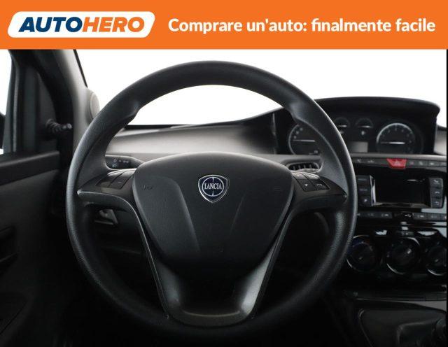 LANCIA Ypsilon 1.0 FireFly 5 porte S&S Hybrid Ecochic Silver