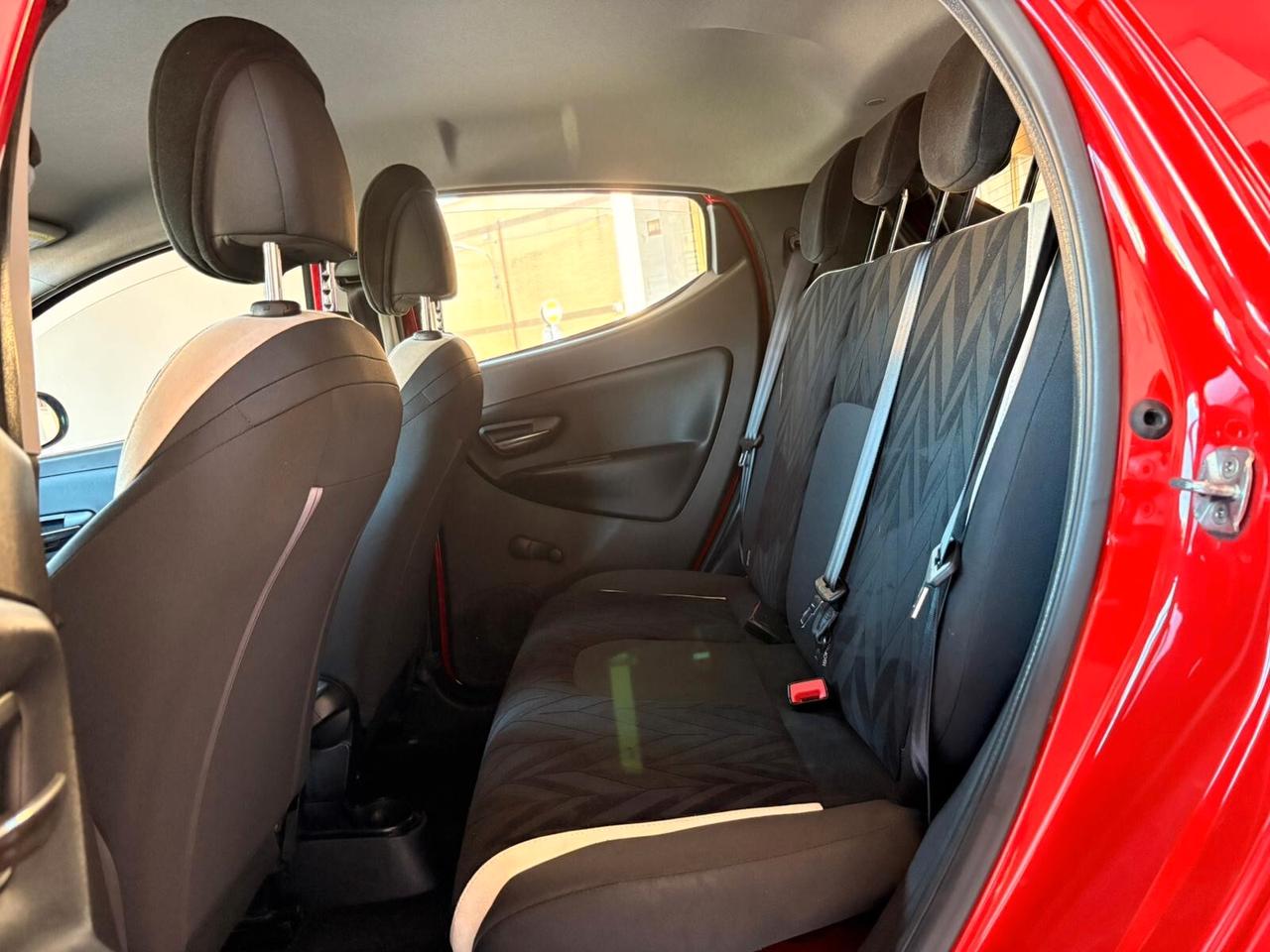 Lancia Ypsilon 1.2 69 CV 5 porte GPL Ecochic Gold