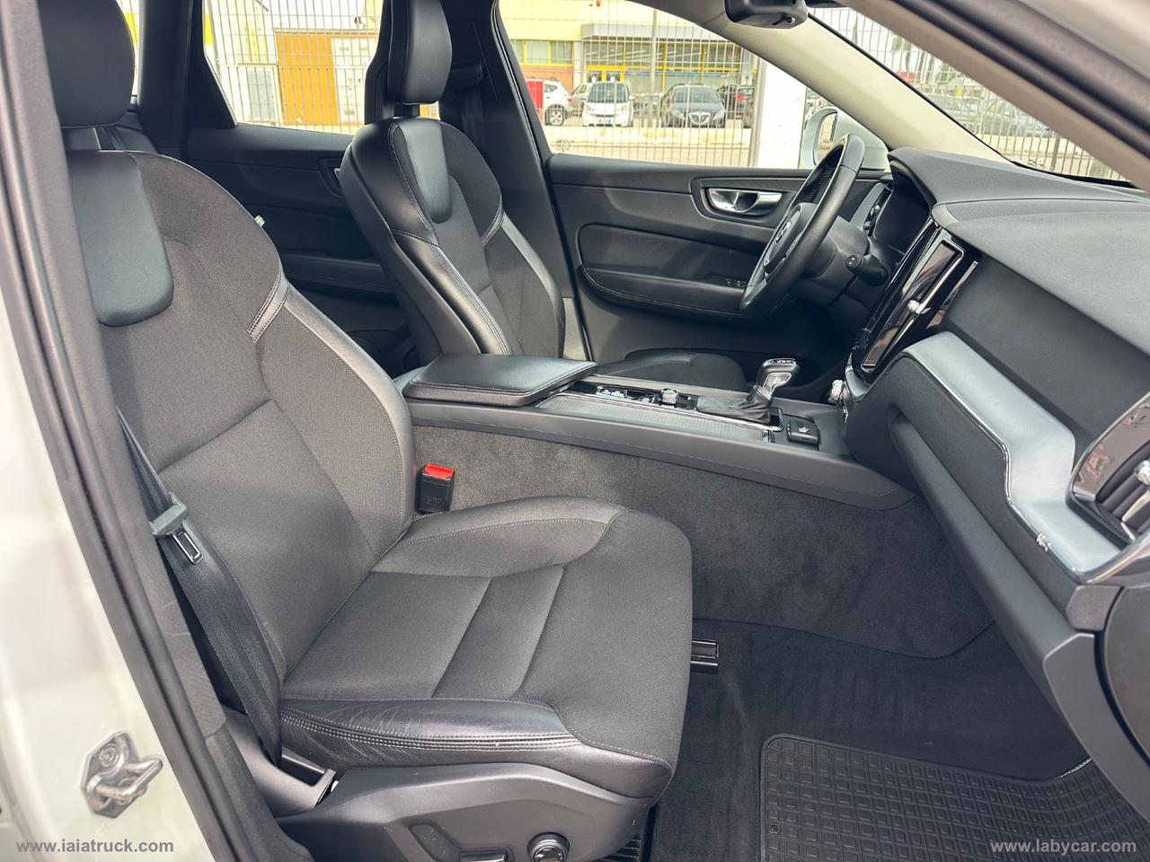 VOLVO XC60 D4 Geartronic R-design