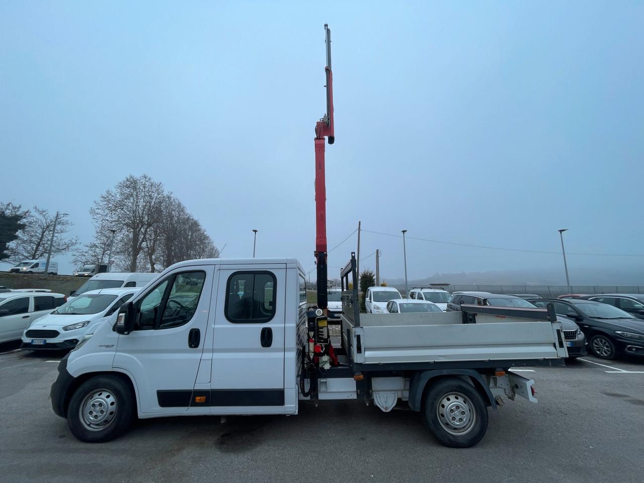 Fiat Ducato 295 2.3 mjt 6 posti CON GRU