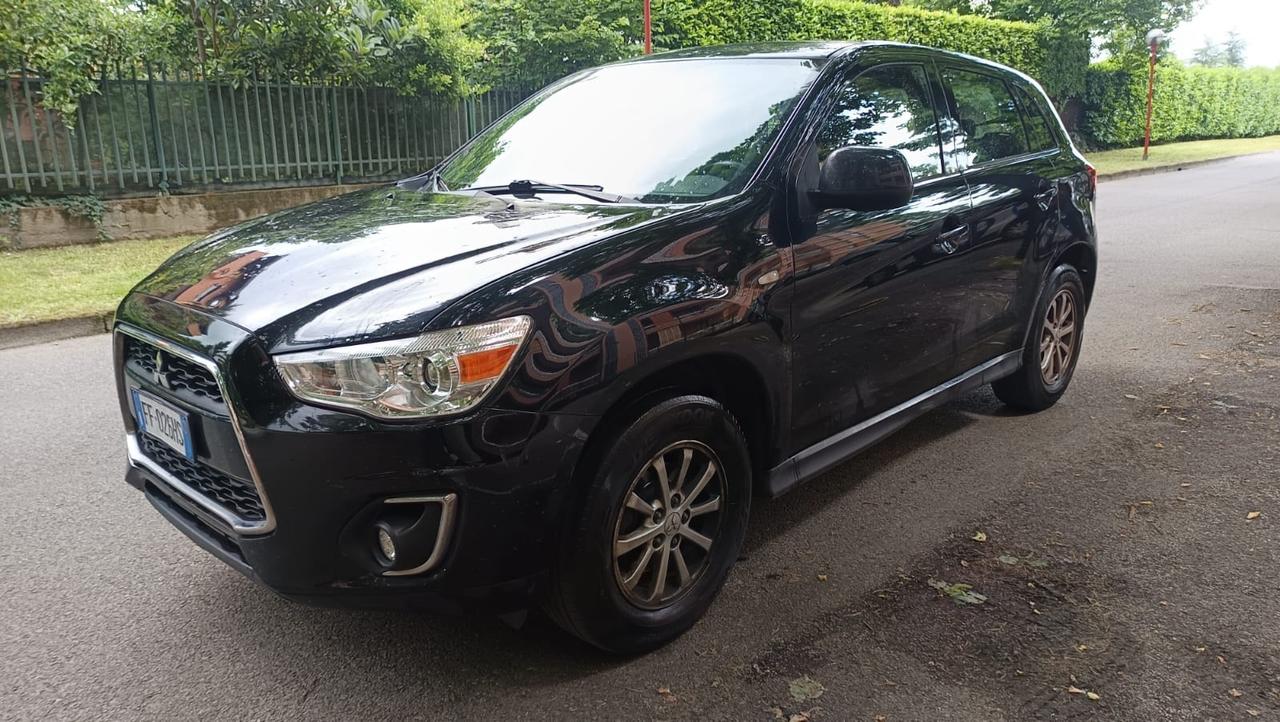 Mitsubishi ASX 1.6 DI-D 114 CV 4WD Instyle Panoramic