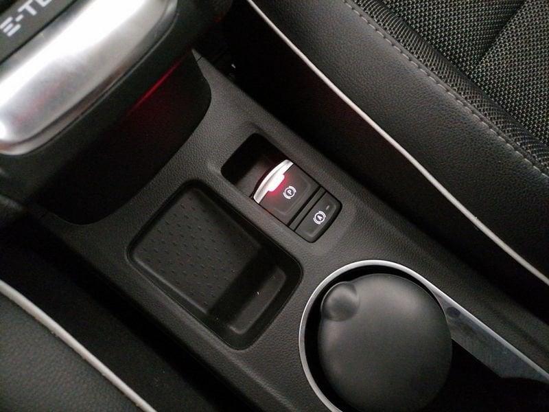 Renault Captur 1.6 E-Tech hybrid Intens 145cv auto