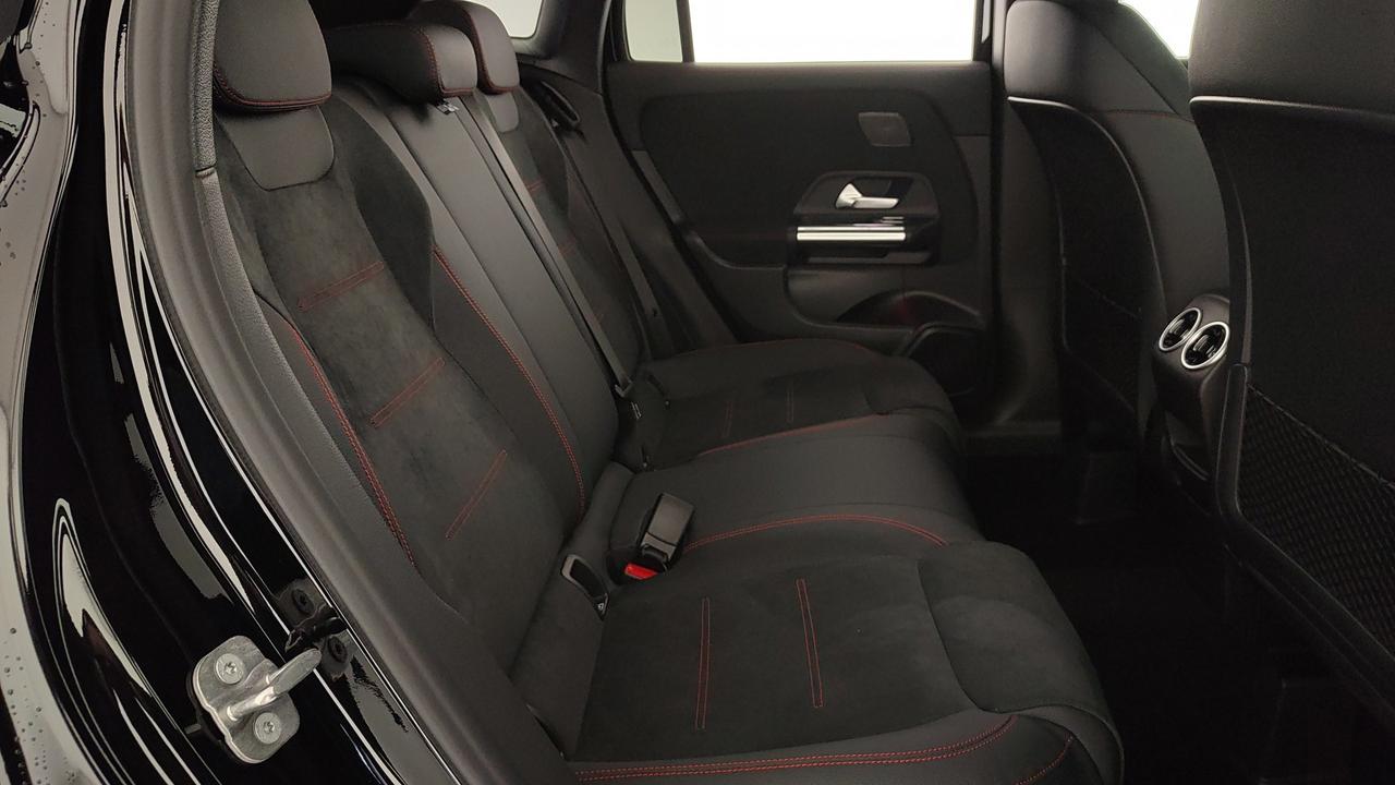 Mercedes-Benz GLA 200 d automatic