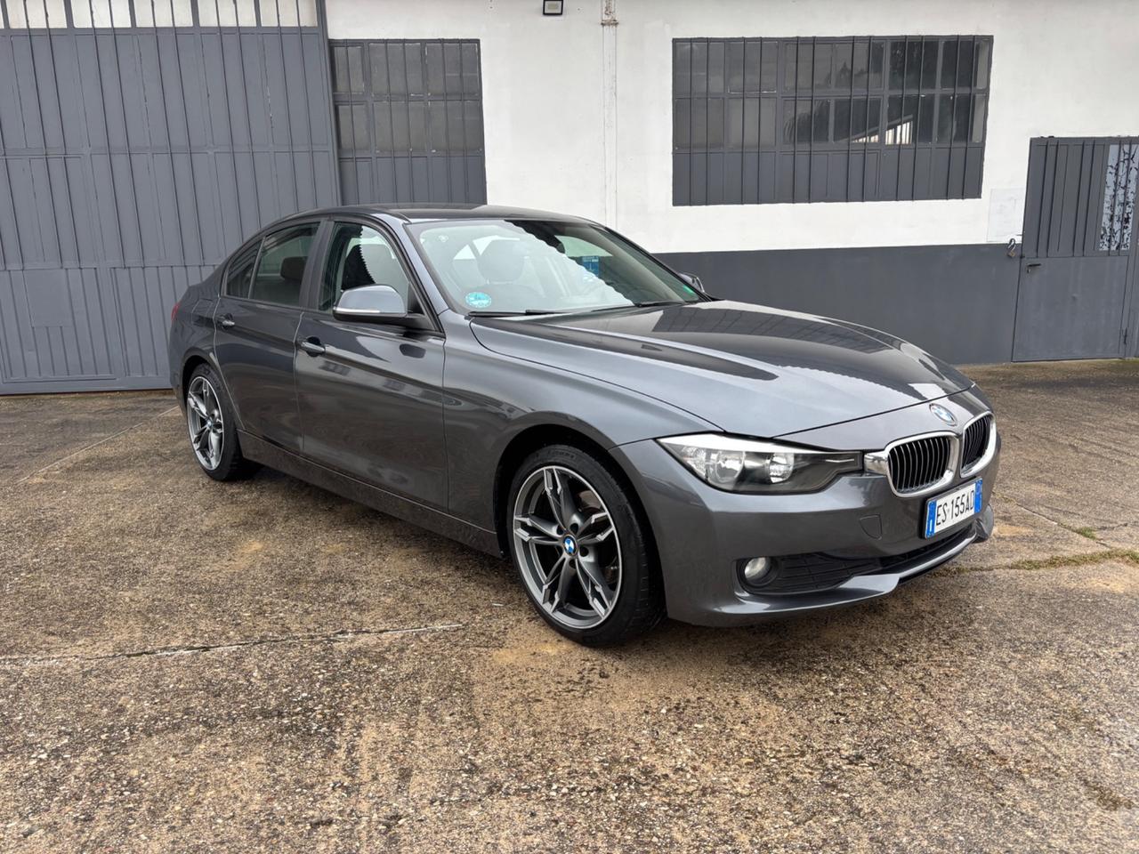 BMW 320d 2.0D 163cv . Garanzia 12 mesi