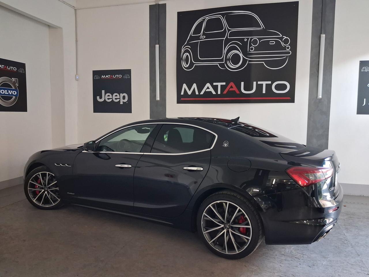 Maserati Ghibli V6 430 CV Q4 Granlusso