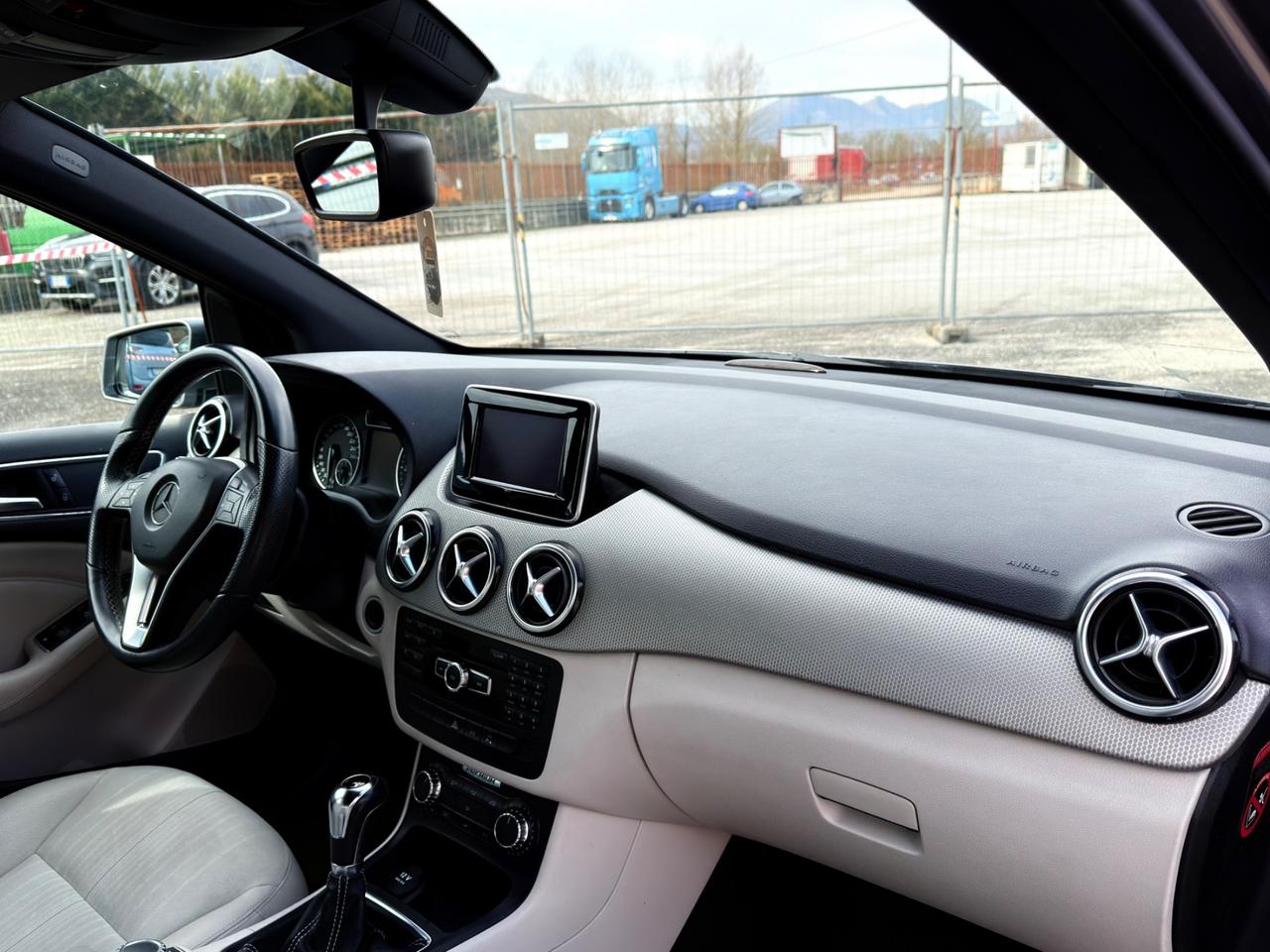 Mercedes-benz B 200 CDI BlueEFFICIENCY Premium