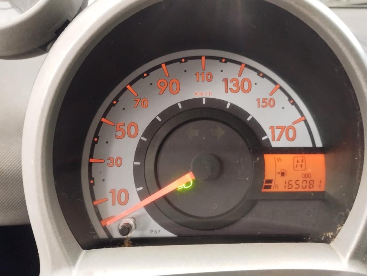 Toyota Aygo 1.0 12V VVT-i 5 porte Sol 165.000 KM