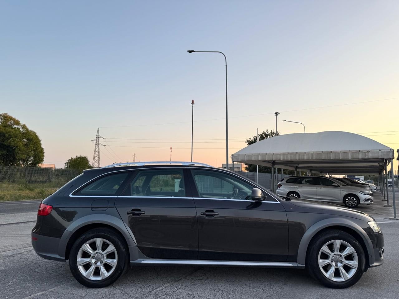 AUDI A4 ALLROAD 2.0 Tdi 177 CV S-Tronic- Led Navi
