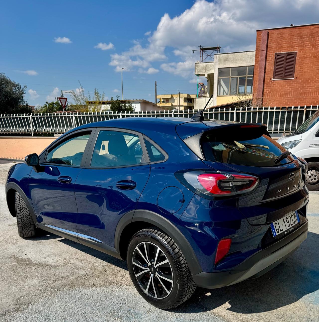 Ford Puma 1.0 EcoBoost Hybrid 125 CV S&S aut. Titanium Design