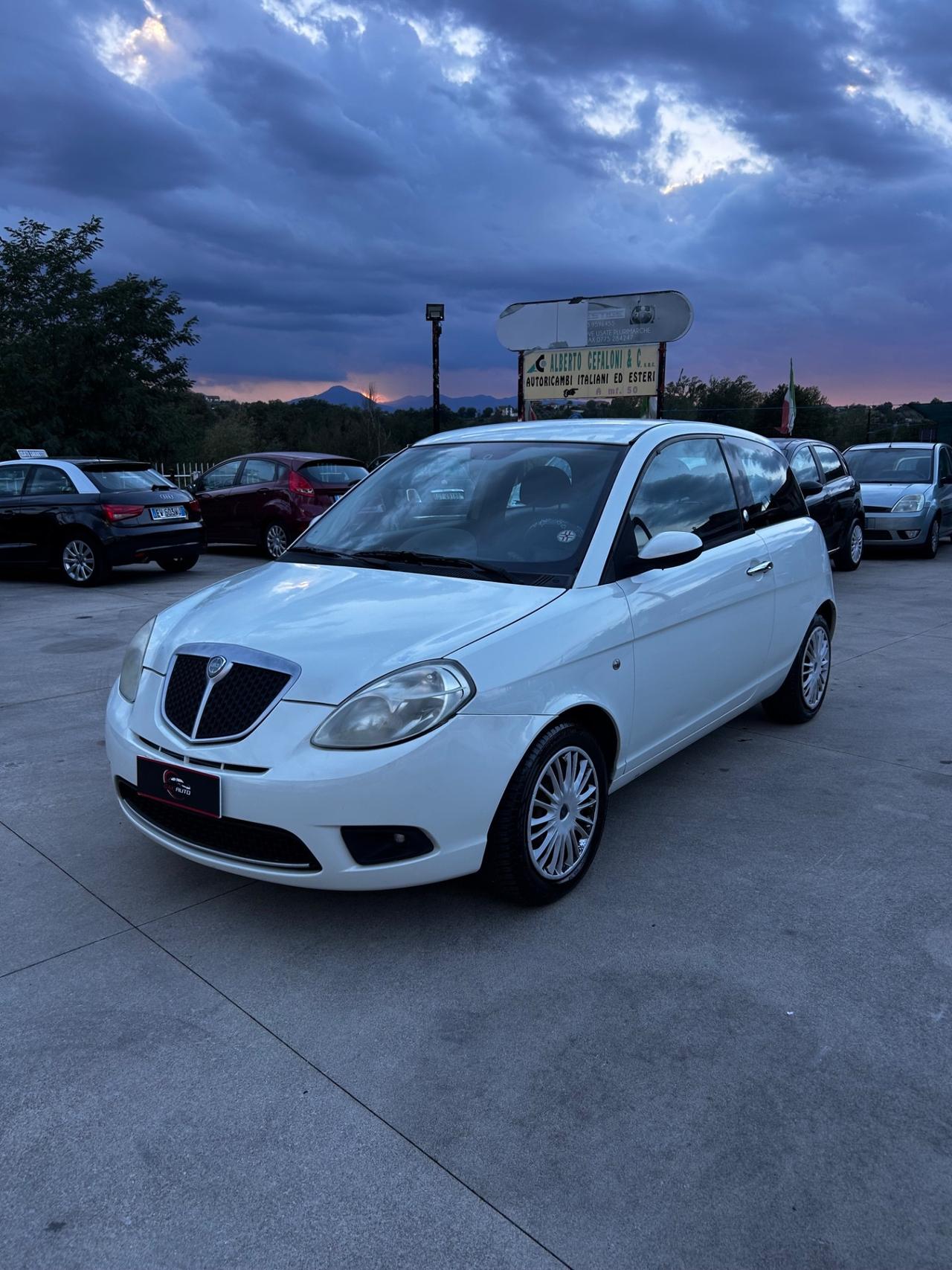Lancia Ypsilon 1.4 E-Collection Ecochic GPL
