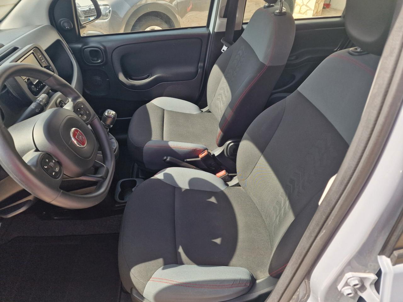 Fiat Panda 1.0 FireFly S&S Hybrid Garmin
