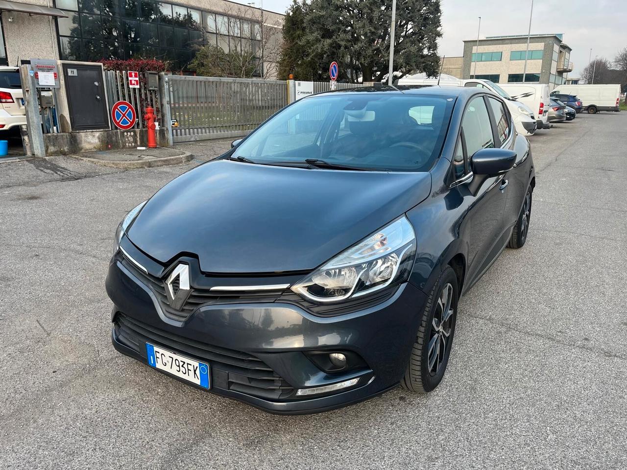 Renault Clio dCi 8V 90CV EDC Start&Stop 5 porte Energy Intens