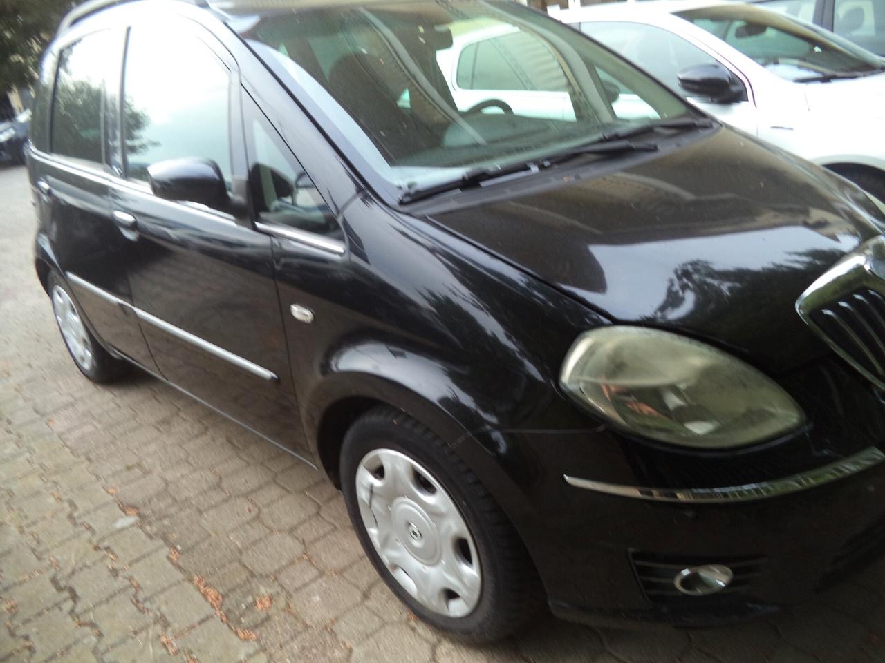 Lancia MUSA 1.6 Multijet Poltrona Frau