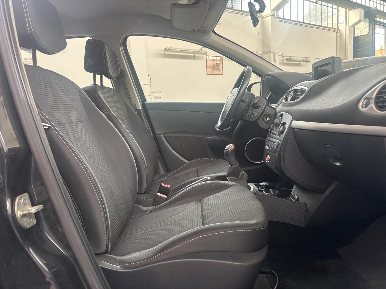 Renault Clio 1.2 16V 5 porte Dynamique