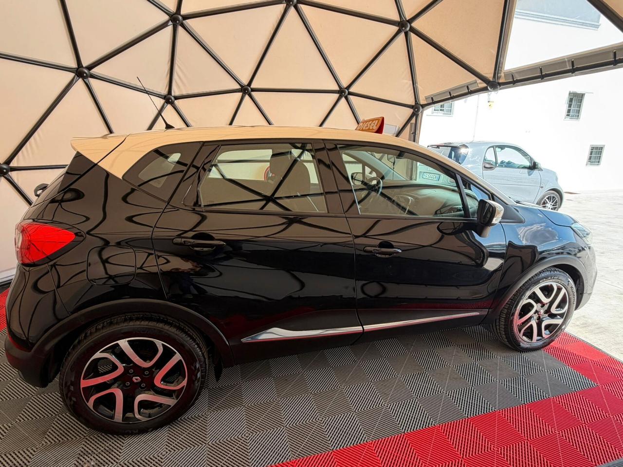 Renault Captur 1.5 DCI 110CV INTENS