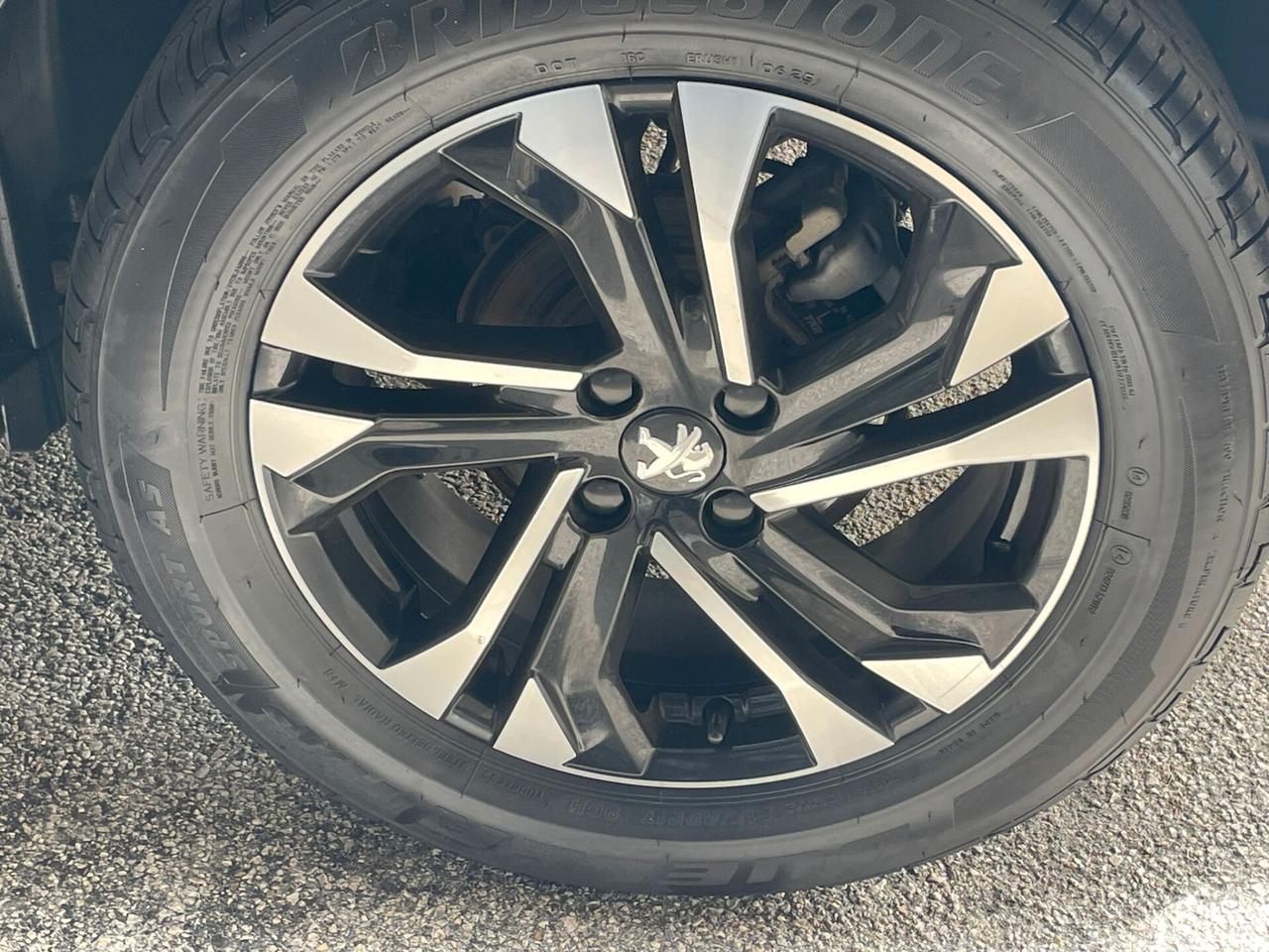 Peugeot 2008 BlueHDi 130 S&S EAT8 Allure