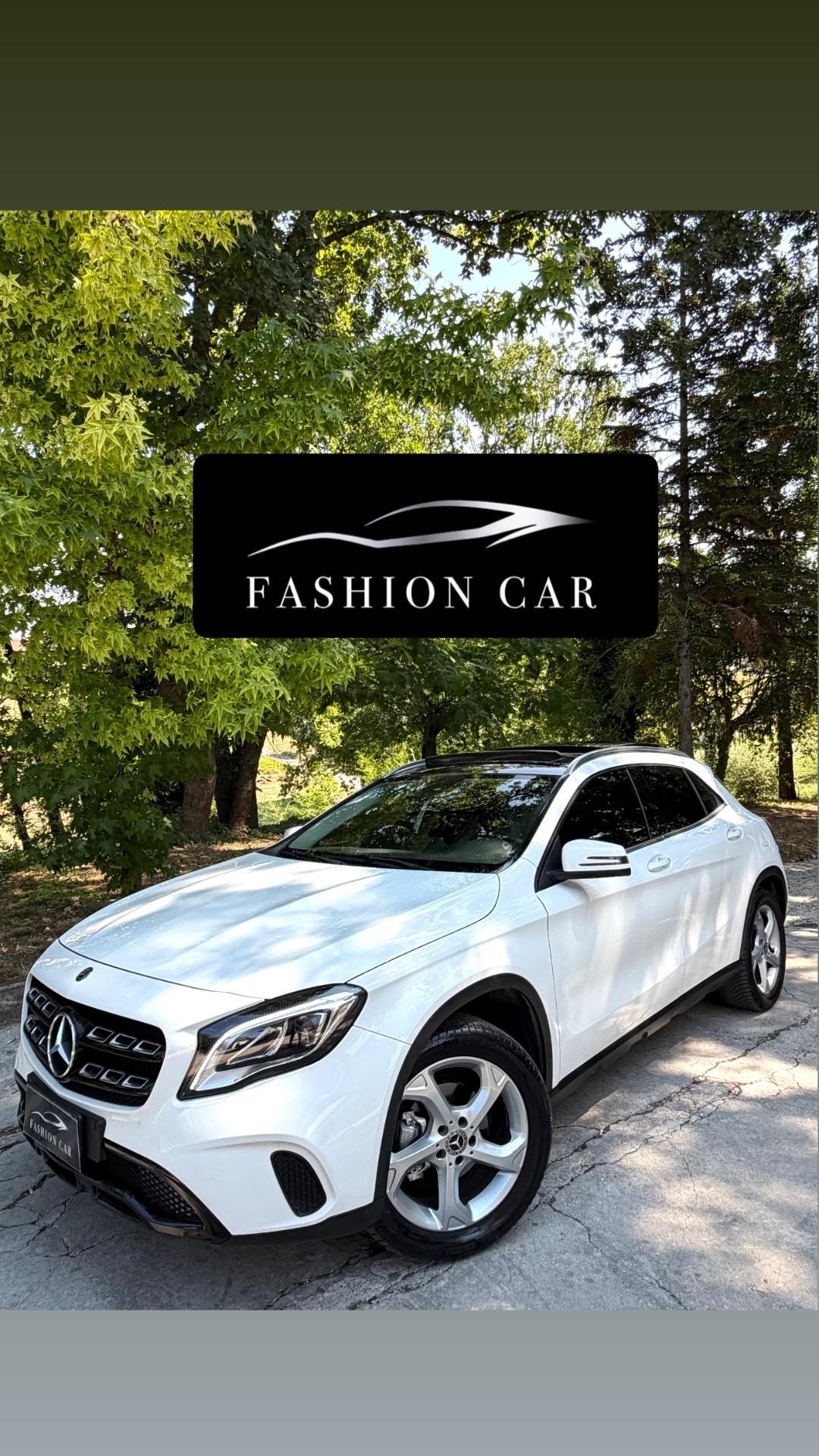 Mercedes-benz GLA 200d Sport FULL TETTO NAVY