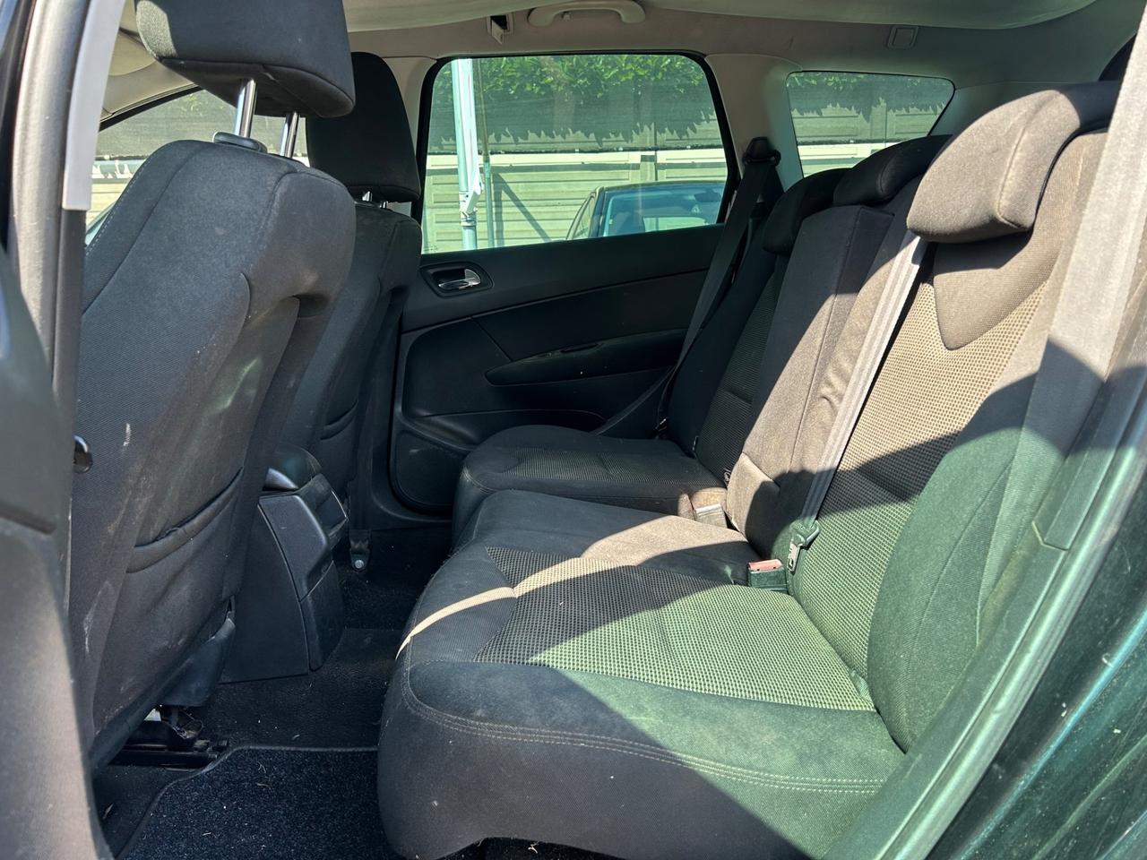 Peugeot 308 1.6 8V e-HDi 115CV