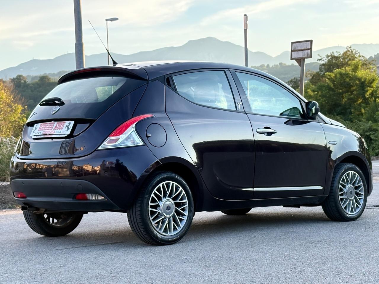 Lancia Ypsilon 1.3 MJT 95CV Platinum FULL/Pelle