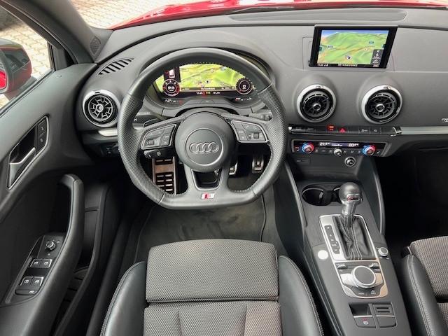 Audi A3 Sportback 35 tdi 150cv S-tr. S-line, 19", Cockpit