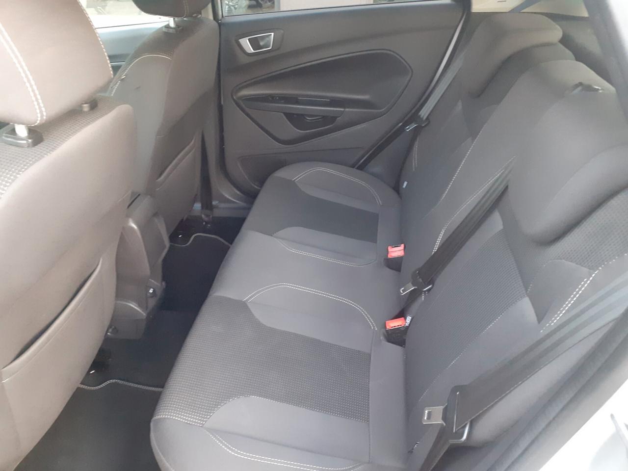 Ford Fiesta 1.5 TDCi 75CV 5 porte Titanium