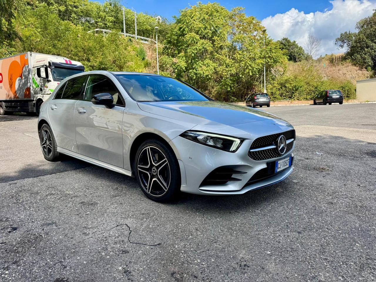 Mercedes A 250e Premium AMG 218CV | Tetto | 18" | Pelle/Alcantara | 57.000 KM