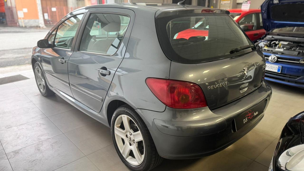 Peugeot 307 2.0 HDi FAP 5p. XS