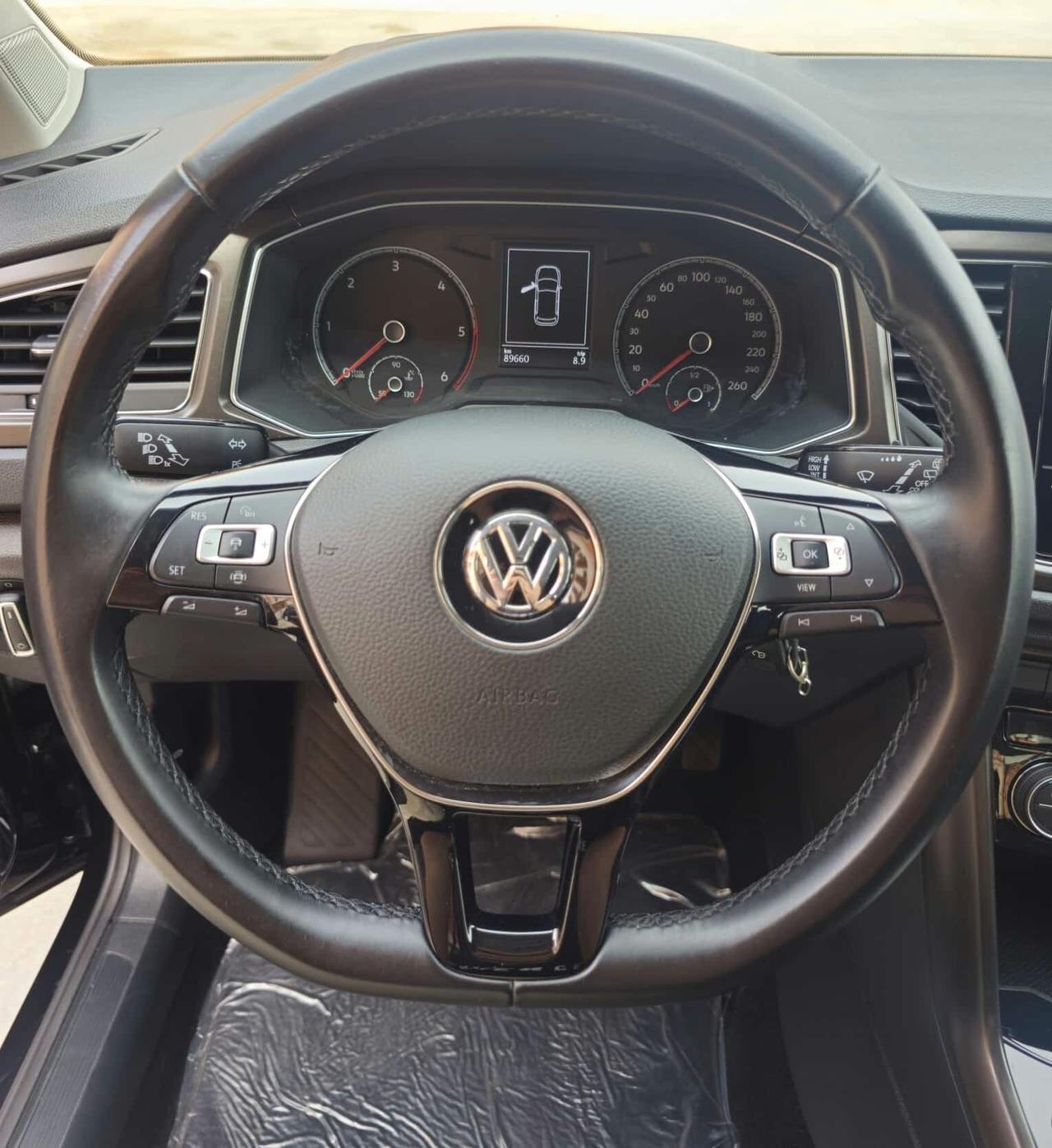 Volkswagen T-Roc 1.6 TDI SCR Business BlueMotion Technology