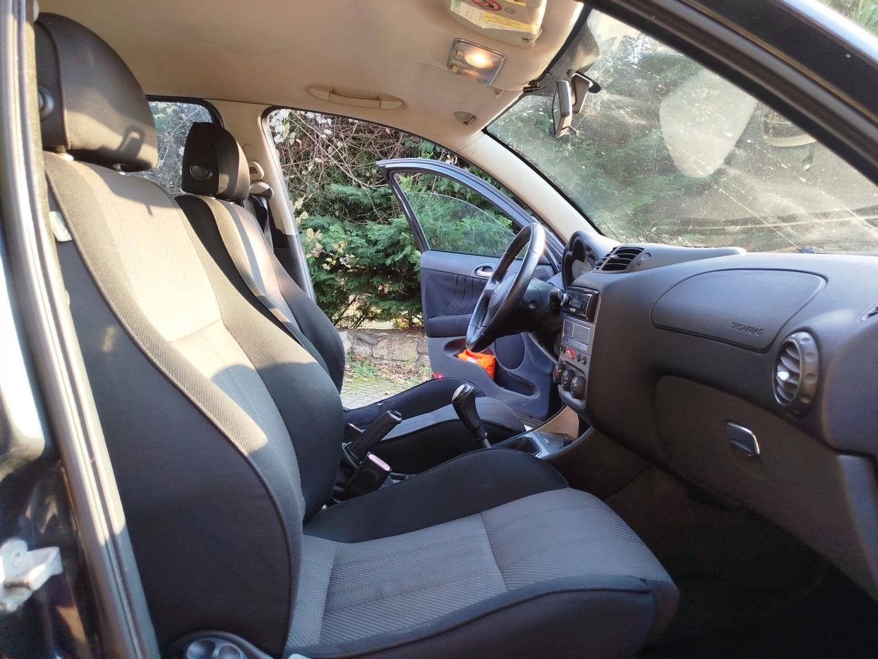 Alfa Romeo 147 Black line 5 porte GPL