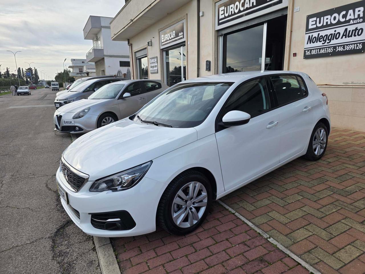 Peugeot 308 BlueHDi 130 S&S Business