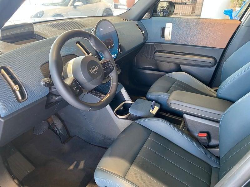 MINI Mini Countryman U25 Mini Countryman D Favoured Trim - IVA Esposta