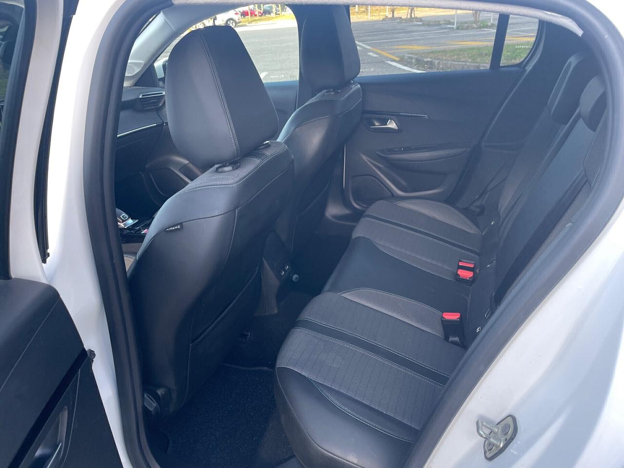 Peugeot 208 PureTech 100 Stop&Start 5 porte *Automatik* Solo 65000km*