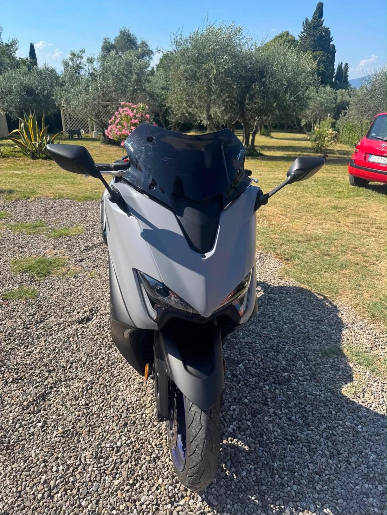 Yamaha T Max 560